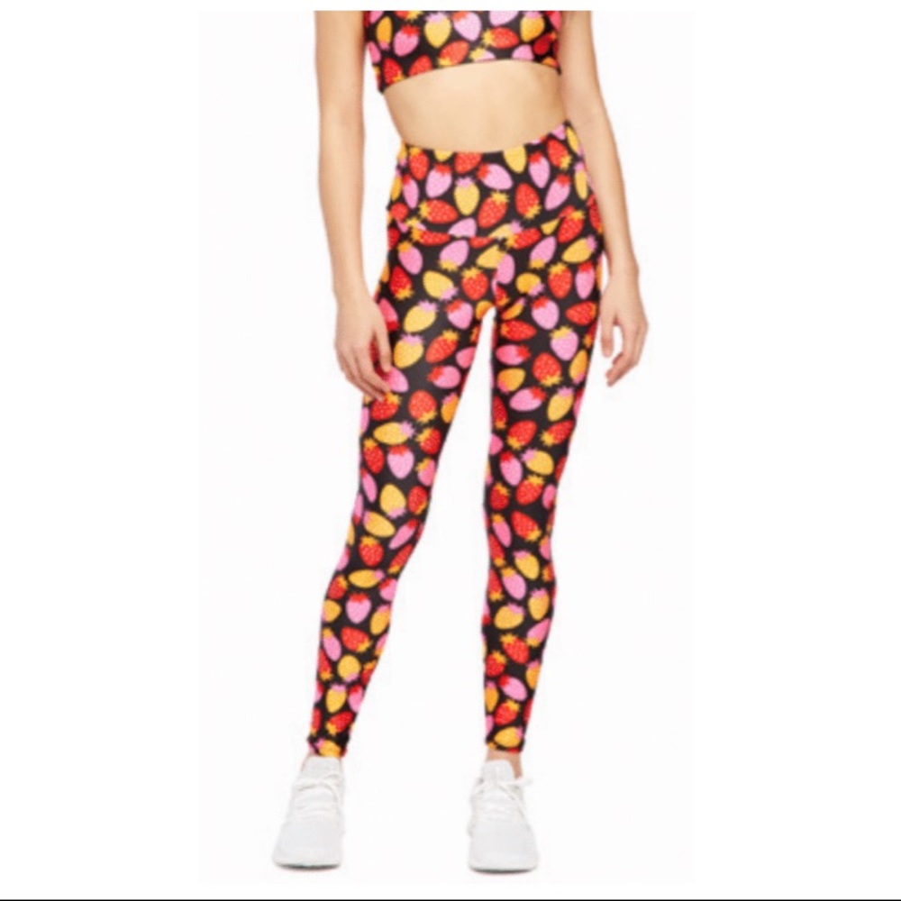 NWT XS Goldsheep Strawberries 7/8 Leggings